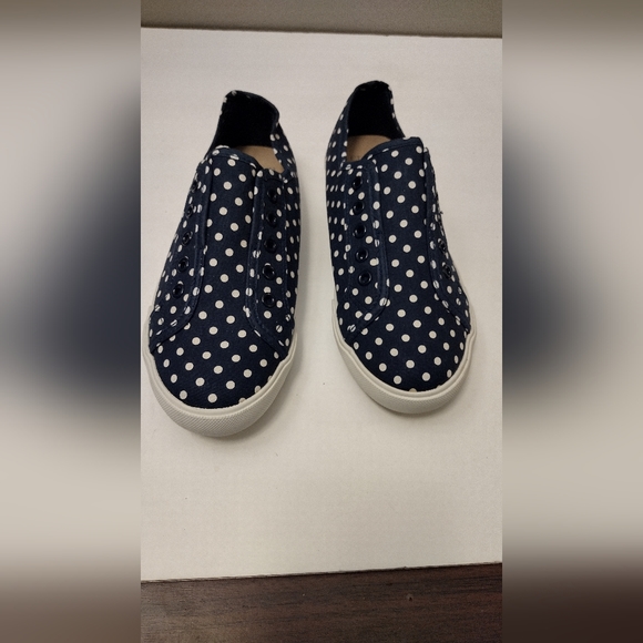 Crown and Ivy sneakers sz 6.5 NWOB - Picture 7 of 7